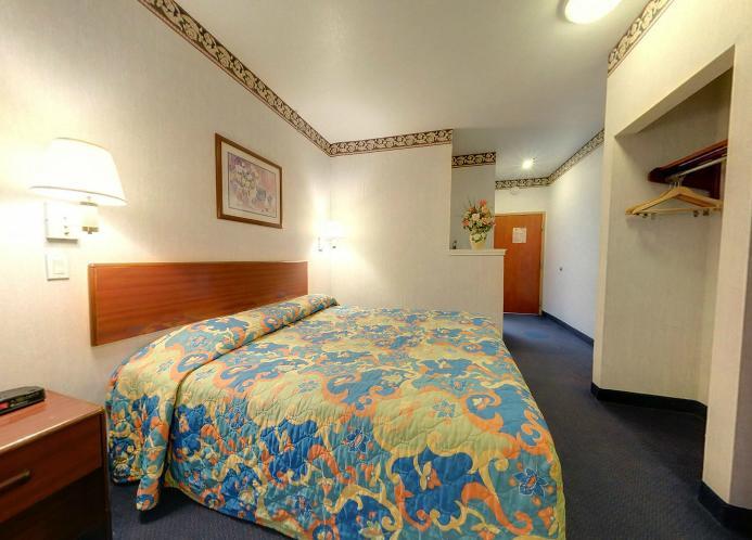 Surestay Hotel By Best Western Brownsville Room photo
